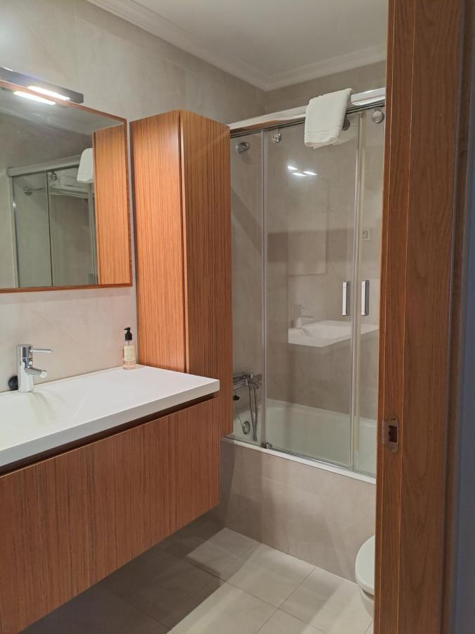 Apartamento En El Centro Con Garaje Directo. Bilbao Buitenkant foto